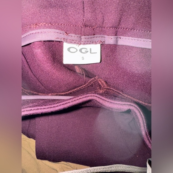 OGL tapered leg work pants in Ruby Small - Picture 3 of 4